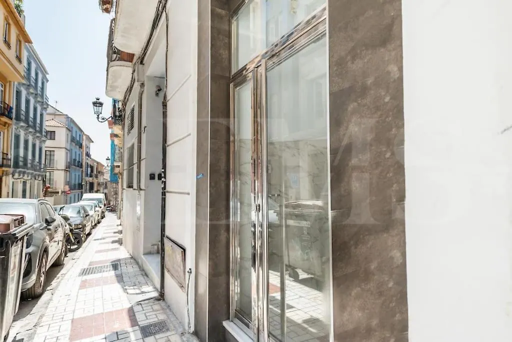Art-Lovers Heaven With Balcony In Center By Rems Malaga