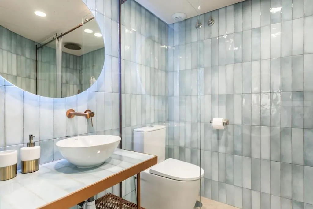 Apartment Art-Lovers Heaven With Balcony In Center By Rems Malaga
